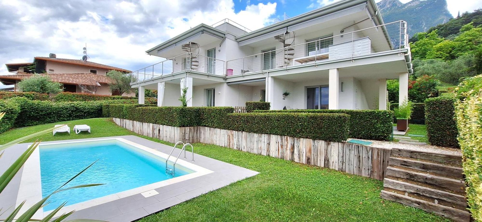 Residence Olivi - Panorama Lake View, Pool, Terrace, Garden, Wifi توسكولانو ماديرنو المظهر الخارجي الصورة